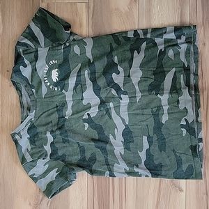 Old Navy camo tee